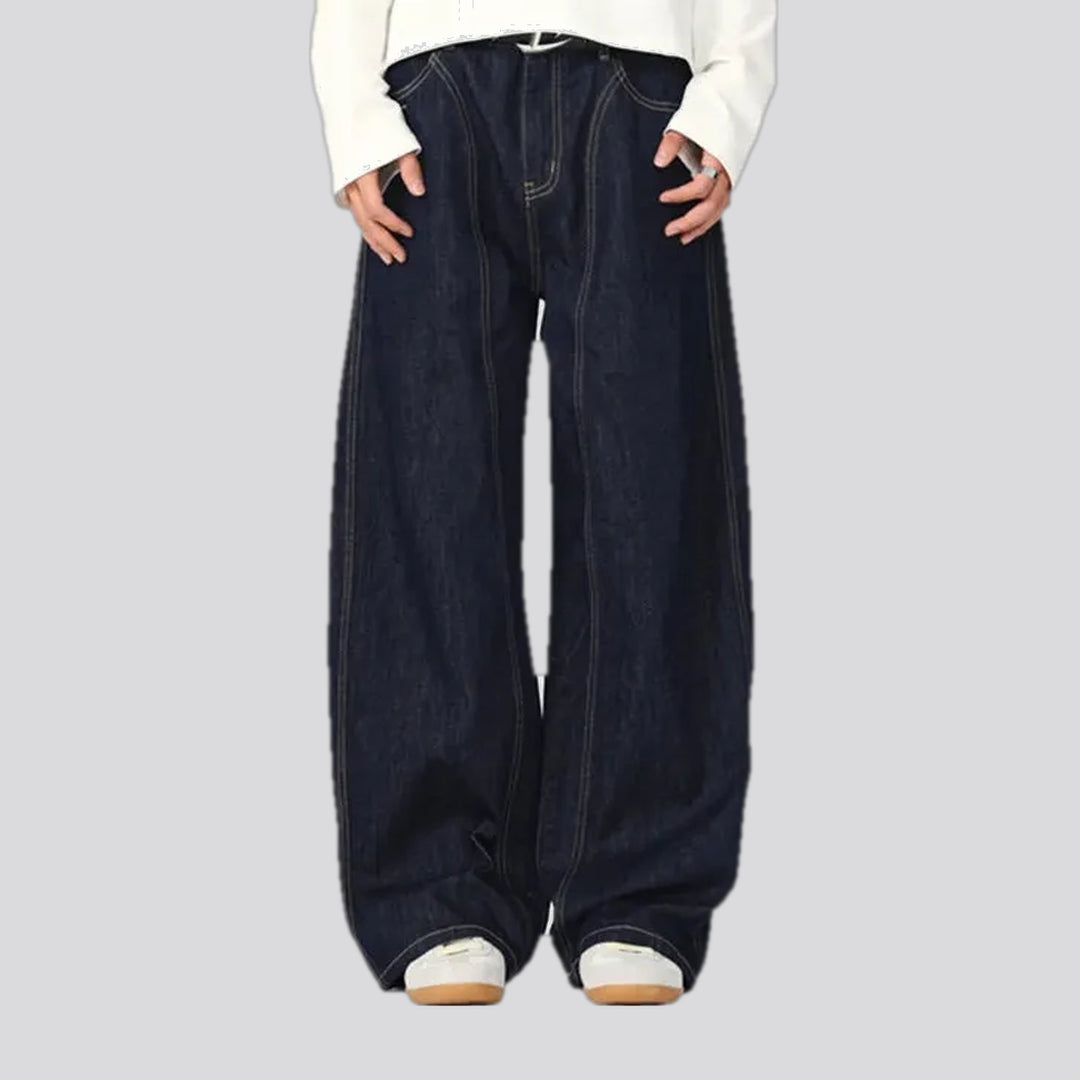 Slouchy 90s style dark men's jeans